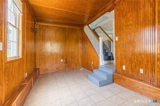 480 Ezra Street, Bridgeport, CT 06606