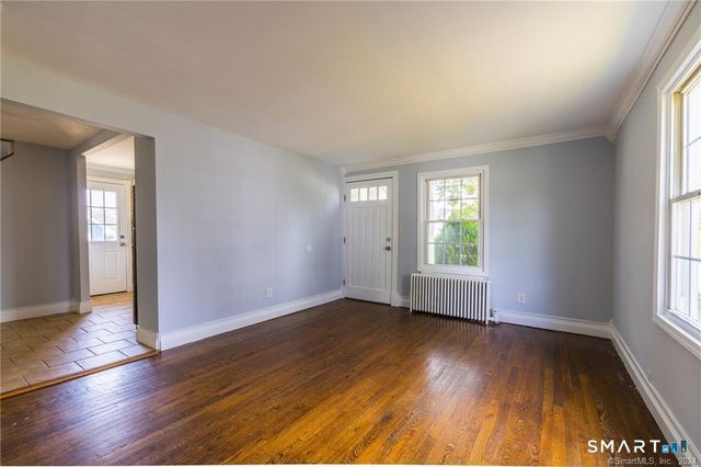 480 Ezra Street, Bridgeport, CT 06606