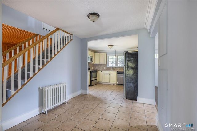 480 Ezra Street, Bridgeport, CT 06606
