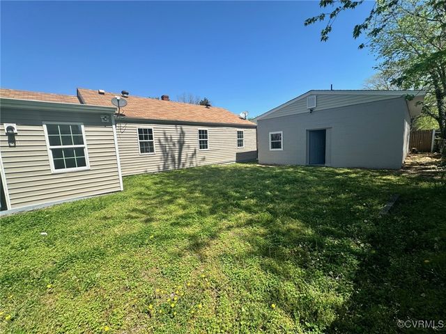 3318 Courthouse Rd, Hopewell, VA 23860