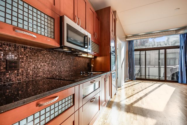 660 W Wayman Street 707, Chicago, IL 60661