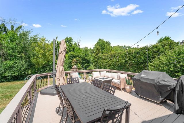 3288 W Yorkshire CIRCLE, Franklin, WI 53132