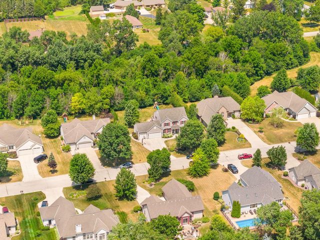 3288 W Yorkshire CIRCLE, Franklin, WI 53132
