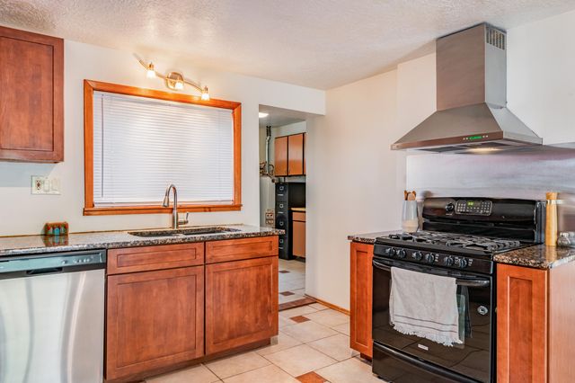 4501 8th Street NW, Albuquerque, NM 87107