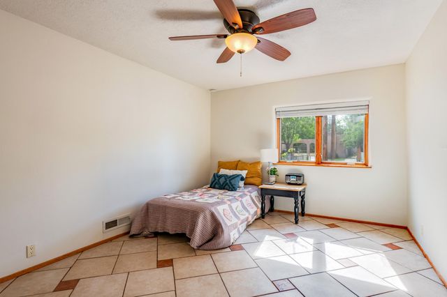 4501 8th Street NW, Albuquerque, NM 87107