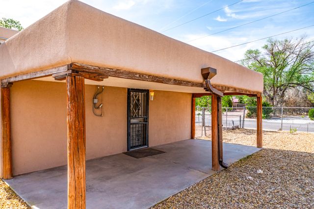 4501 8th Street NW, Albuquerque, NM 87107