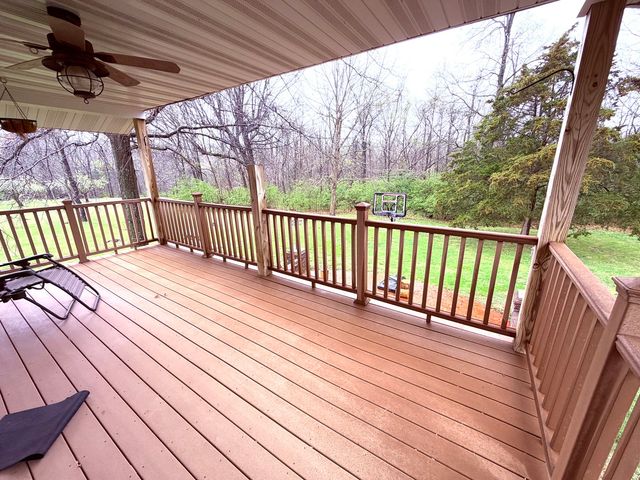 658 Deerfield Road, Walnut Hill, IL 62893