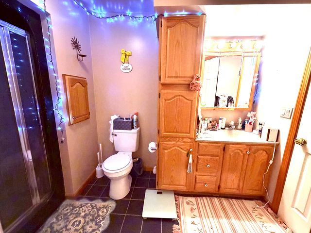 658 Deerfield Road, Walnut Hill, IL 62893