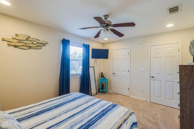 1282 Beach Boulevard, 206, Biloxi, MS 39530