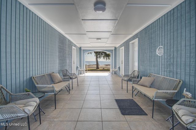 1282 Beach Boulevard, 206, Biloxi, MS 39530