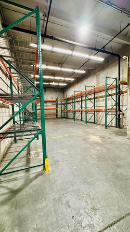 7953 NW 64th St, Medley, FL 33166