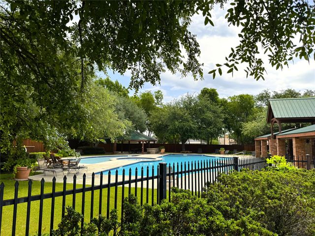 414 Lakefield Drive, Murphy, TX 75094