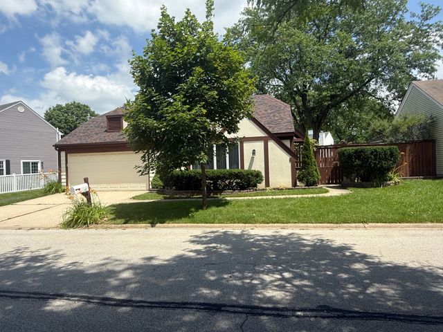 2851 GARDEN Drive, Lisle, IL 60532