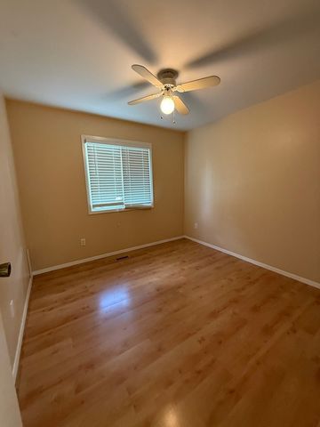 2851 GARDEN Drive, Lisle, IL 60532