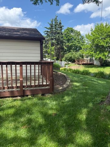 2851 GARDEN Drive, Lisle, IL 60532