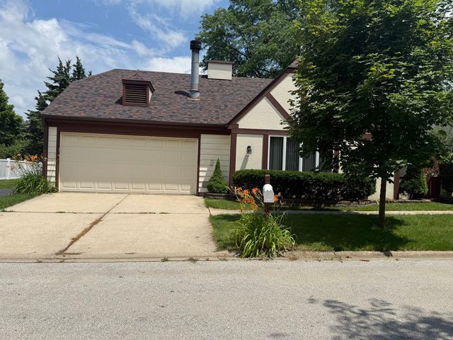 2851 GARDEN Drive, Lisle, IL 60532