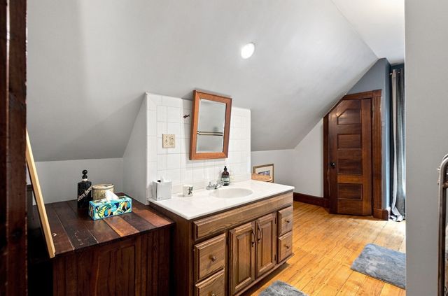 6 Menlo St, Boston, MA 02135