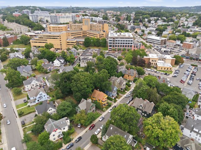 6 Menlo St, Boston, MA 02135