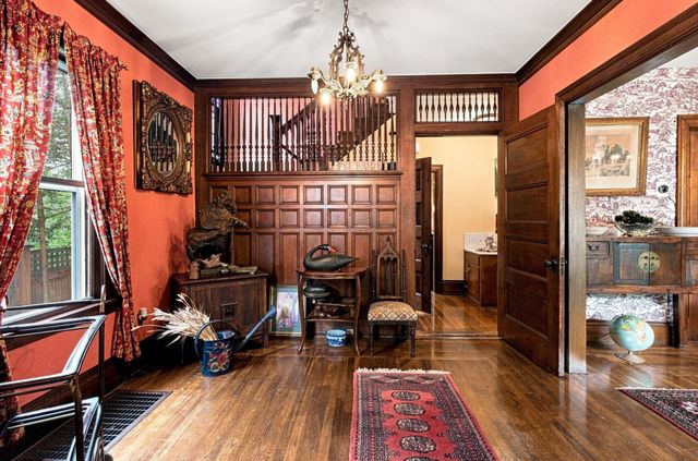 6 Menlo St, Boston, MA 02135