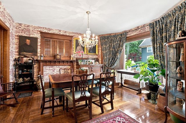 6 Menlo St, Boston, MA 02135