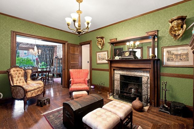 6 Menlo St, Boston, MA 02135