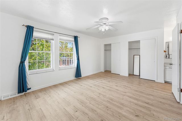125 Paris Circle, Aurora, CO 80011
