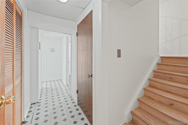 125 Paris Circle, Aurora, CO 80011