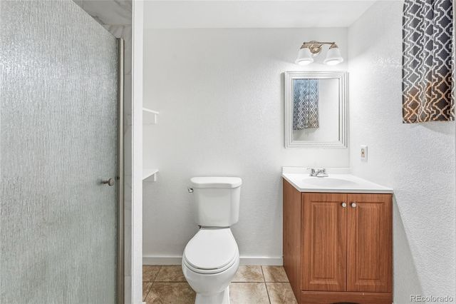 125 Paris Circle, Aurora, CO 80011