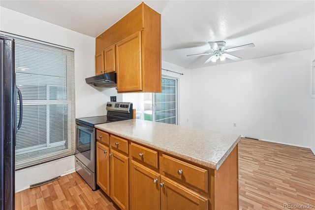 125 Paris Circle, Aurora, CO 80011