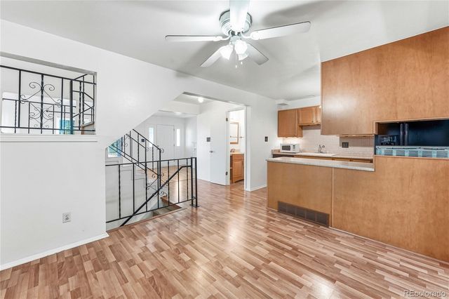 125 Paris Circle, Aurora, CO 80011
