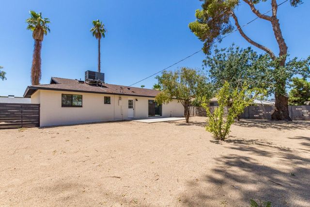 16 W Geneva Drive, Tempe, AZ 85282