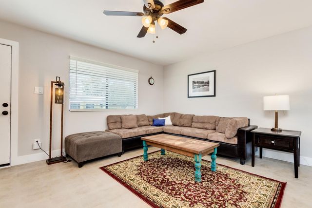 16 W Geneva Drive, Tempe, AZ 85282