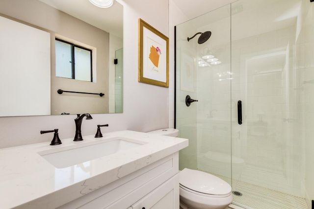 16 W Geneva Drive, Tempe, AZ 85282