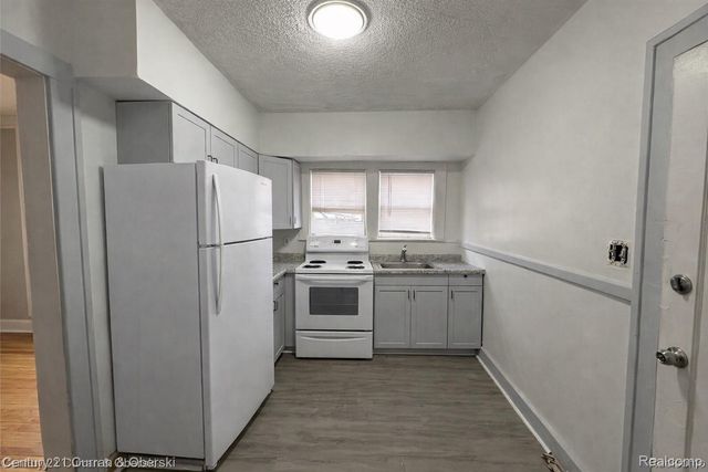 2327 Sturtevant Street, Detroit, MI 48206