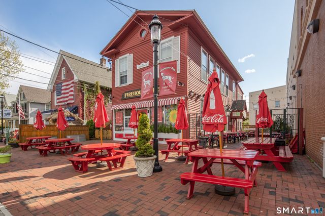 158 Mayfair Road, Fairfield, CT 06824