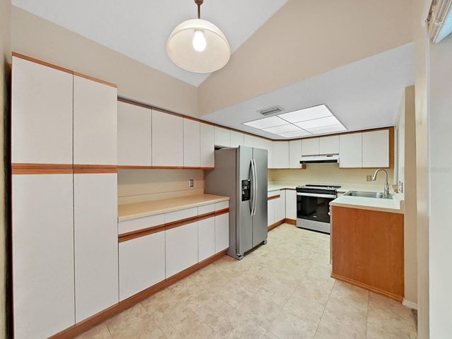 700 STARKEY ROAD 644, Largo, FL 33771