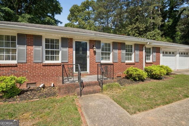 240 Gilbert Road, Fayetteville, GA 30214