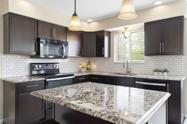 3139 Ambarwent Road, Reynoldsburg, OH 43068