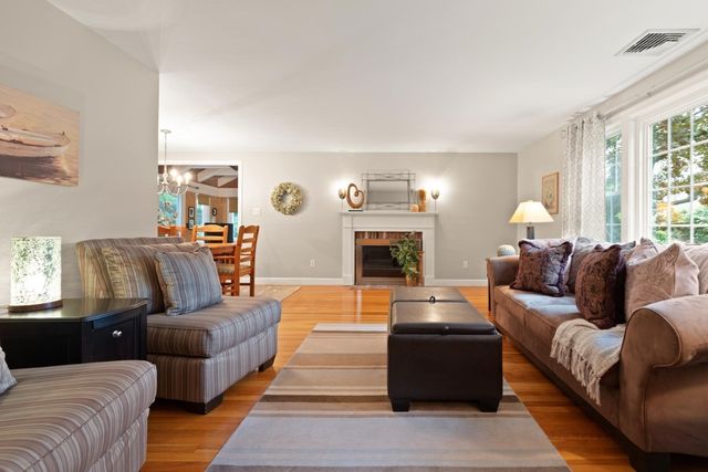 70 Longview Road, Reading, MA 01867