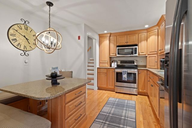 70 Longview Road, Reading, MA 01867