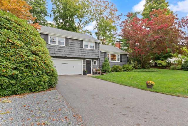 70 Longview Road, Reading, MA 01867
