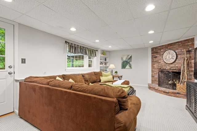70 Longview Road, Reading, MA 01867