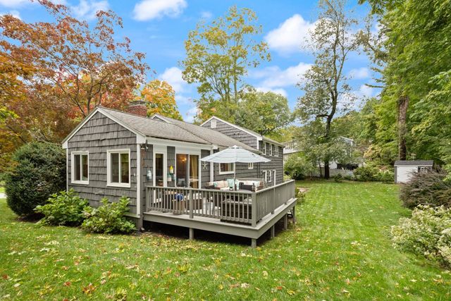 70 Longview Road, Reading, MA 01867