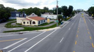 14100 W Dixie Highway, North Miami, FL 33161