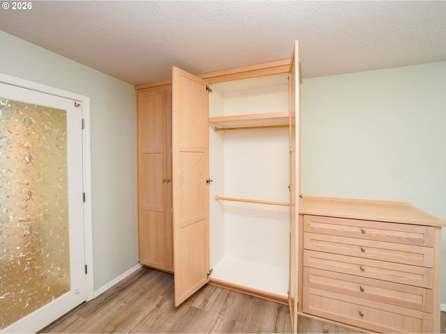 692 Burgundy Ave Ne, Keizer, OR 97303