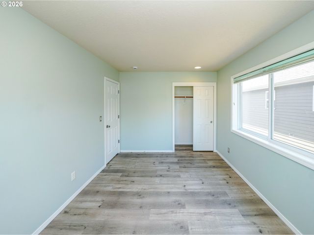 692 Burgundy Ave Ne, Keizer, OR 97303