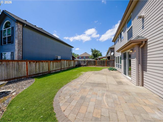 692 Burgundy Ave Ne, Keizer, OR 97303