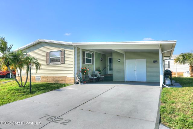 7622 Great Bear Lake Drive 30, Micco, FL 32976