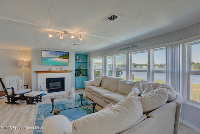 7622 Great Bear Lake Drive 30, Micco, FL 32976