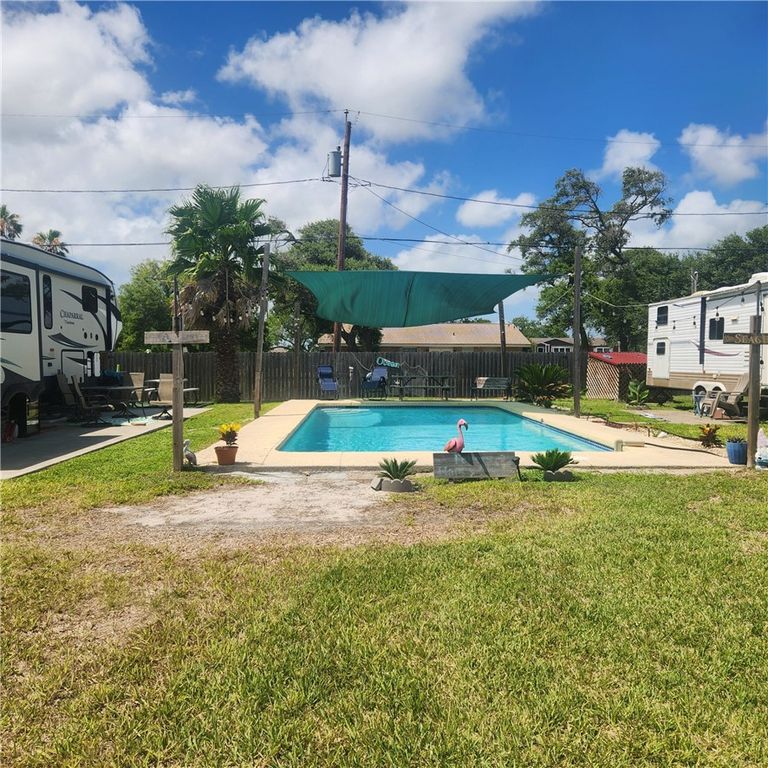123 Bermuda Dr, Rockport, TX 78382 — photo 5